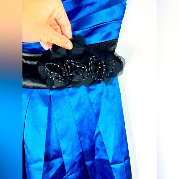 Speechless Strapless Blue Satin Dress with Black Bow - Size 3 - Picture 6 of 10